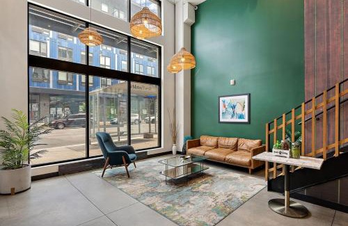 Downtown Minneapolis Apartment | W322 Cozy Luxury 1Bedroom Condo In Downtown Minneapolis, Minutes From Minneapolis Convention Center & US Bank Arena