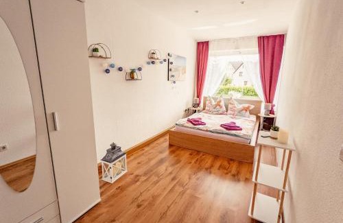 Lichtenhain Apartment | W4 - Urlaubsmagie- Pool, Terrasse, Barbecue