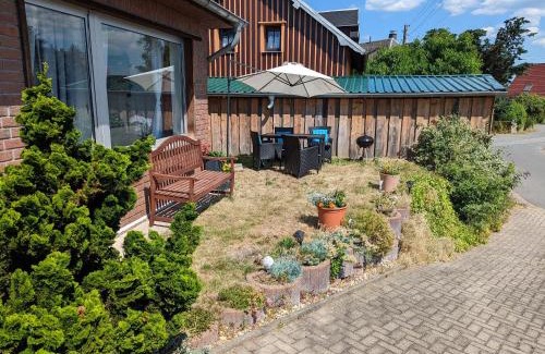 Lichtenhain Apartment | W4 - Urlaubsmagie- Pool, Terrasse, Barbecue