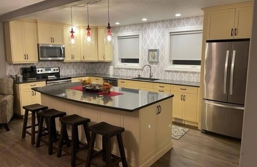 Harwich House | Water Front Erie Dream