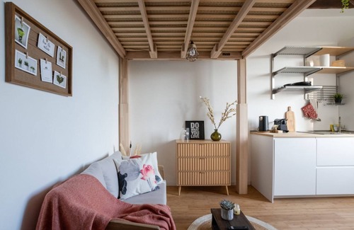 Turro House | Wabi Sabi Studio next to M1