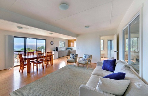 Coles Bay House | Waders - Freycinet Holiday Houses