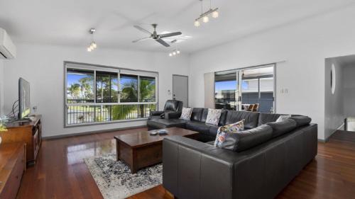 Banksia Beach House | Wagtail At Banksia Beach