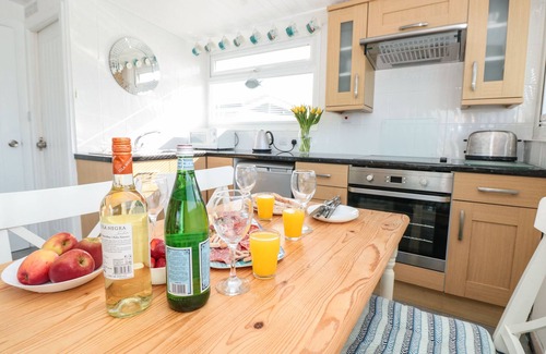 Dartmouth Cottage | WAGTAILS, pet friendly, with a garden in Dartmouth