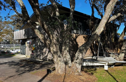 Torbay Apartment | Waiake Beach Apartments