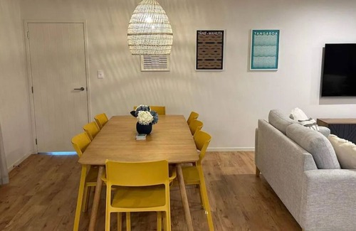 Gisborne House | Waikanae Central beach house.