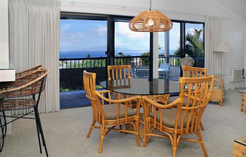 Wailea Resort | Wailea Ekolu Village - CoralTree Residence Collection