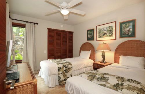 Wailea Resort | Wailea Elua Village - CoralTree Residence Collection