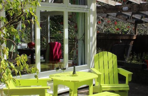 Whangarei Bed & Breakfast | Waimoana Garden Accommodation