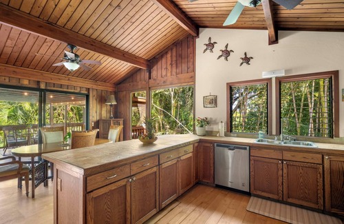 Wainiha House | Wainiha Palms, Nestled on the tropical north shore