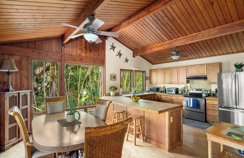 Wainiha House | Wainiha Palms, Nestled on the tropical north shore