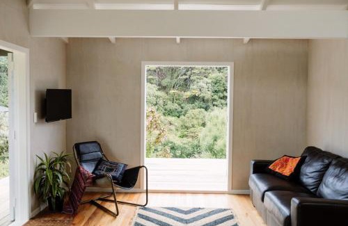 Raglan House | Wainui Stream Cottage