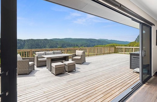 North Island House | Waipamu Lodge - Whakamaru Holiday Home