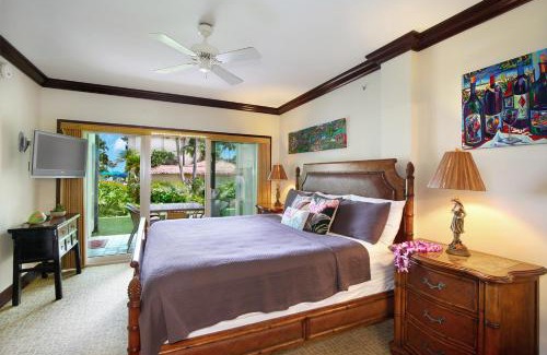 Wailua Apartment | Waipouli Beach Resort Exceptional Condo Pool View Condo