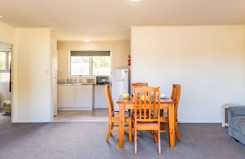Paihia Cabin | Waitangi Beach Units