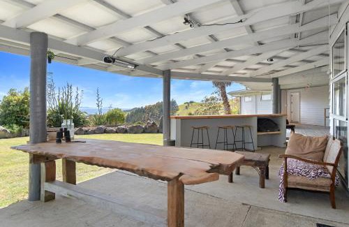 Matapouri House | Waitorupai Retreat 1 - Sandy Bay Holiday Home