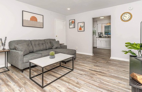 Northeast Virginia Beach House | Wake Forest Bungalow - Suite B