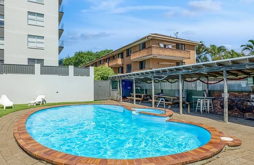 Coffs Harbour Apartment | Wake up each morning to fresh ocean breezes, then take a short walk across the street to Park Beach