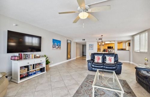 Redington Beach Condo | Wake Up to Gulf Views|2BR 2BA at Seaview 201|SUMMER OPENINGS AVAILABLE