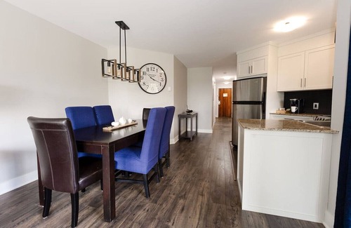 Regional District of Nanaimo Apartment | Wake Up to the Ocean View Suite A
