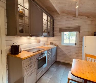 Balsfjord House | Wake up to the silence and beauty of the Lyngen Alps