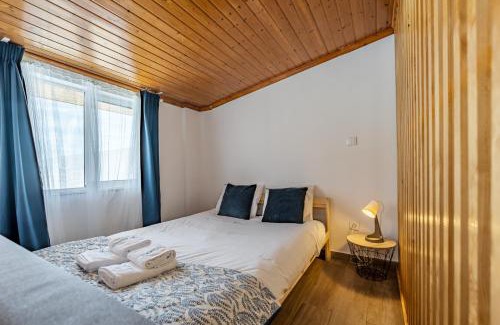 Angeiras Apartment | Wake up with the Sea Breeze- House with pool AP1