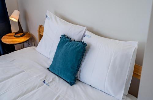 Angeiras Apartment | Wake up with the Sea Breeze- House with pool AP3