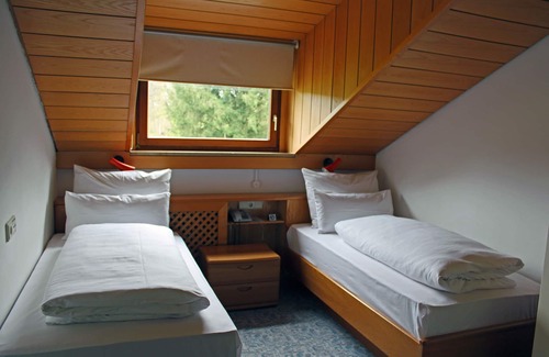 Schernfeld Hotel | Waldgasthof Geländer