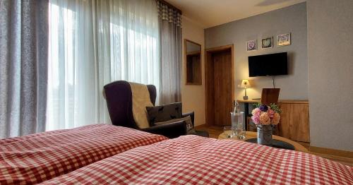 Kirchhain Apartment | Waldhotel am Turm