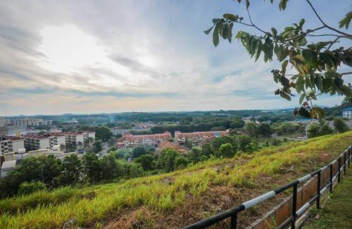 Bukit Baru Apartment | Walid Guesthouse, cozy hill view