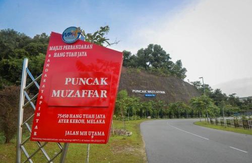 Bukit Baru Apartment | Walid Guesthouse, cozy hill view