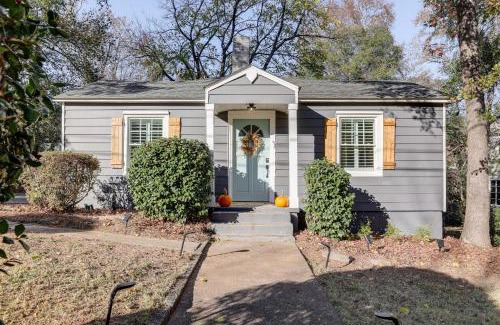 Roswell House | Walk Downtown and Canton Street Roswell Retreat!