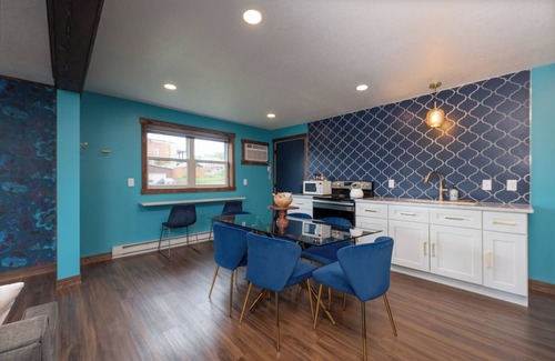 Prescott Condo | Walk Downtown | Rooftop Views | Private Deck & Game Room Fun