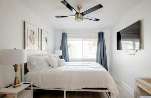 New Port Richey Apartment | Walk Everywhere! 1-bedroom Gem In Downtown Hub