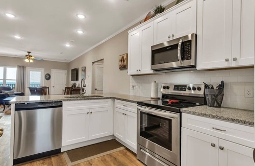 Branson Condo | Walk-In Hillside Condo with Breathtaking View!