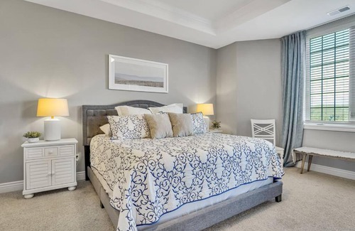 Indian Point Apartment | WALK IN Two bed Lakeview at Indian Point