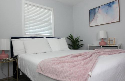Central Sarasota House | Walk To Arts District, Parks, Jet Skis & Eats