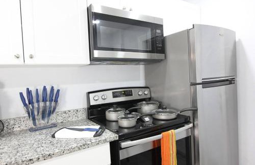 Central Sarasota House | Walk To Arts District, Parks, Jet Skis & Eats