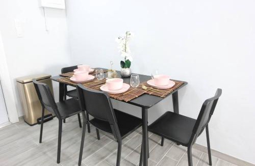 Central Sarasota House | Walk To Arts District, Parks, Jet Skis & Eats