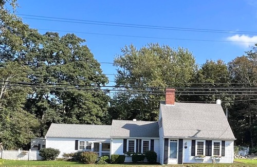 Yarmouth Port House | Walk to Beach and Dennis Village Center