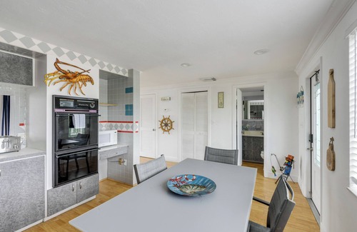 Layton House | Walk to Beach: Florida Keys Gem w/Ocean Views