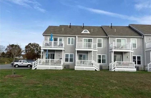 Westbrook Center House | Walk to Beach, pool, tennis court and kids playscape.
