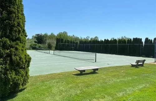 Westbrook Center House | Walk to Beach, pool, tennis court and kids playscape.