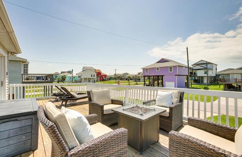 Terramar Beach House | Walk to Beach Updated Home with Deck in Galveston!