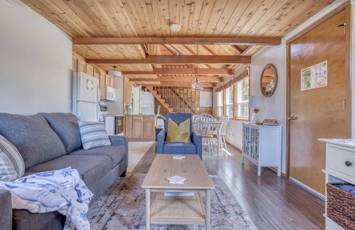 Pacific City House | Walk to Cape Kiwanda from This Casual Charmer with Sweet Queen Loft Bedroom!