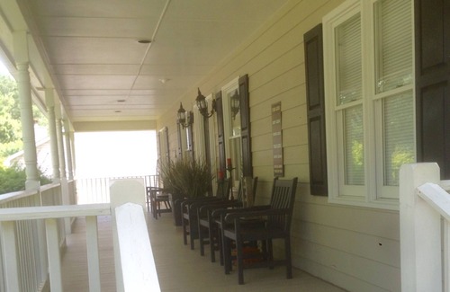 Carrollton House | Walk to Carrollton Square! Entire Home Upstairs For Rent.