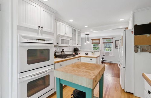 Kennebunkport House | Walk to Dock Square- Quiet neighborhood!