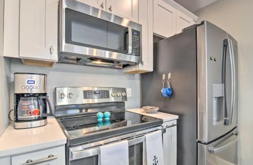 Charlevoix Apartment | Walk to Dtwn Charlevoix Condo with Fireplace