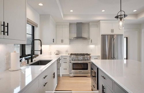 Fulton House | Walk to everything! Modern, executive home just steps away from 50th and France.