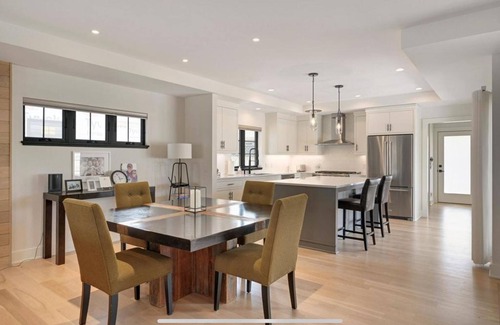 Fulton House | Walk to everything! Modern, executive home just steps away from 50th and France.